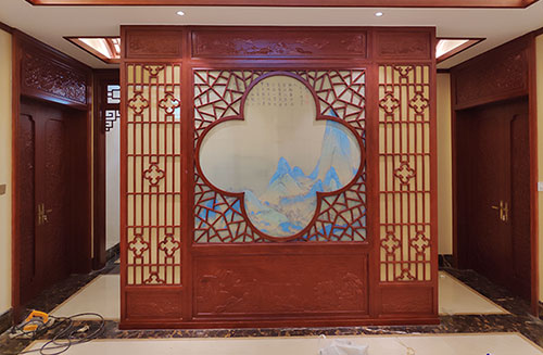 庆阳会所室内装修中式仿古实木屏风隔断展示